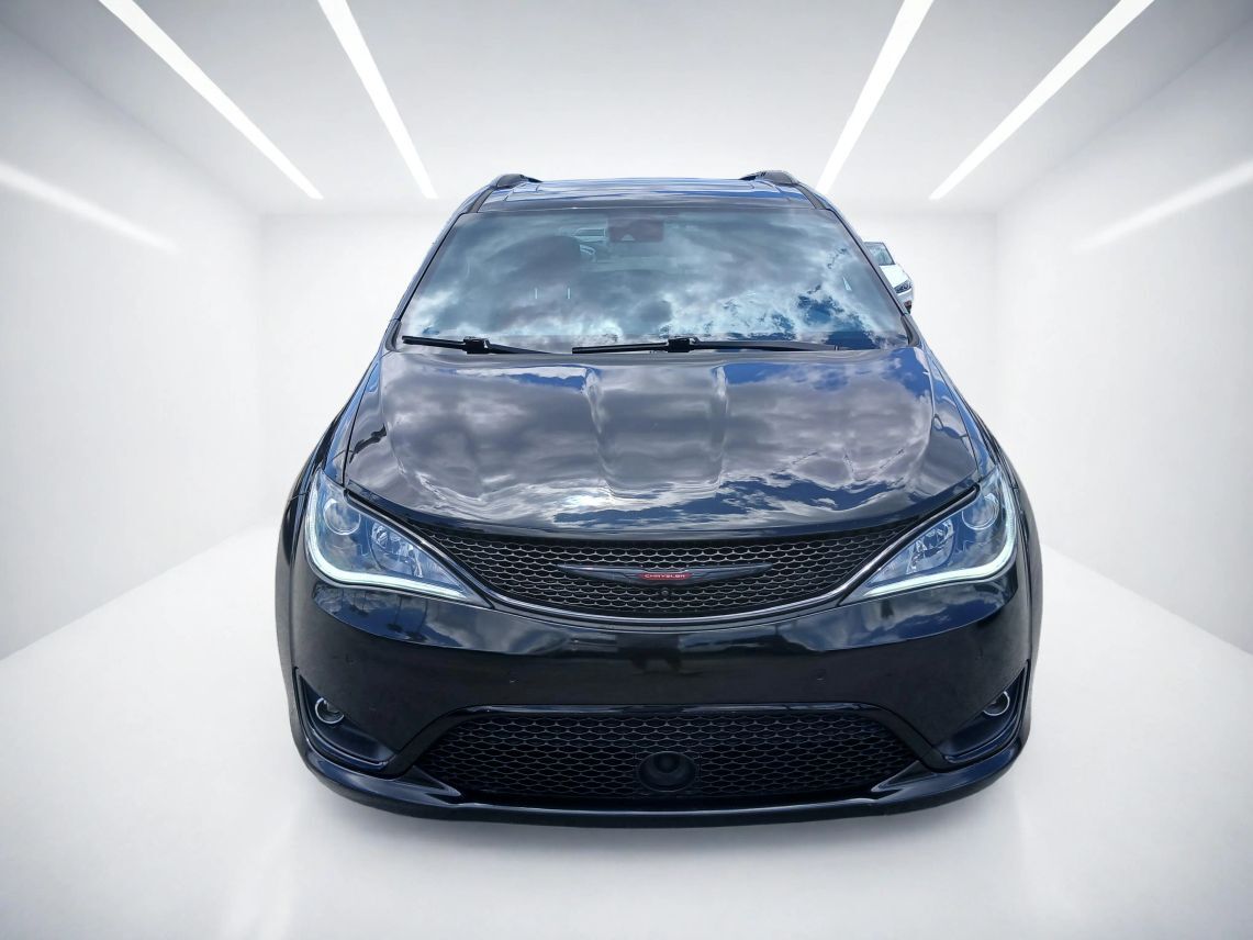 2020 Chrysler Pacifica Red S Minivan 4D