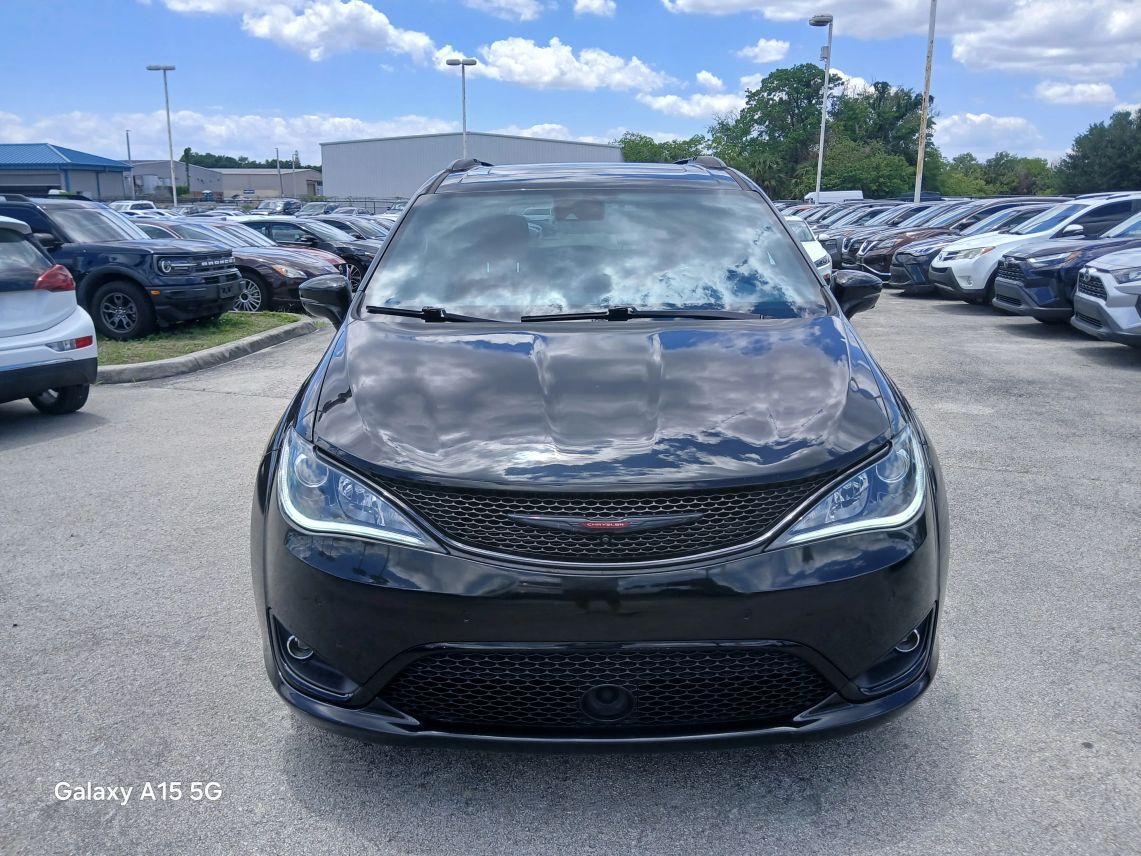 2020 Chrysler Pacifica Red S Minivan 4D