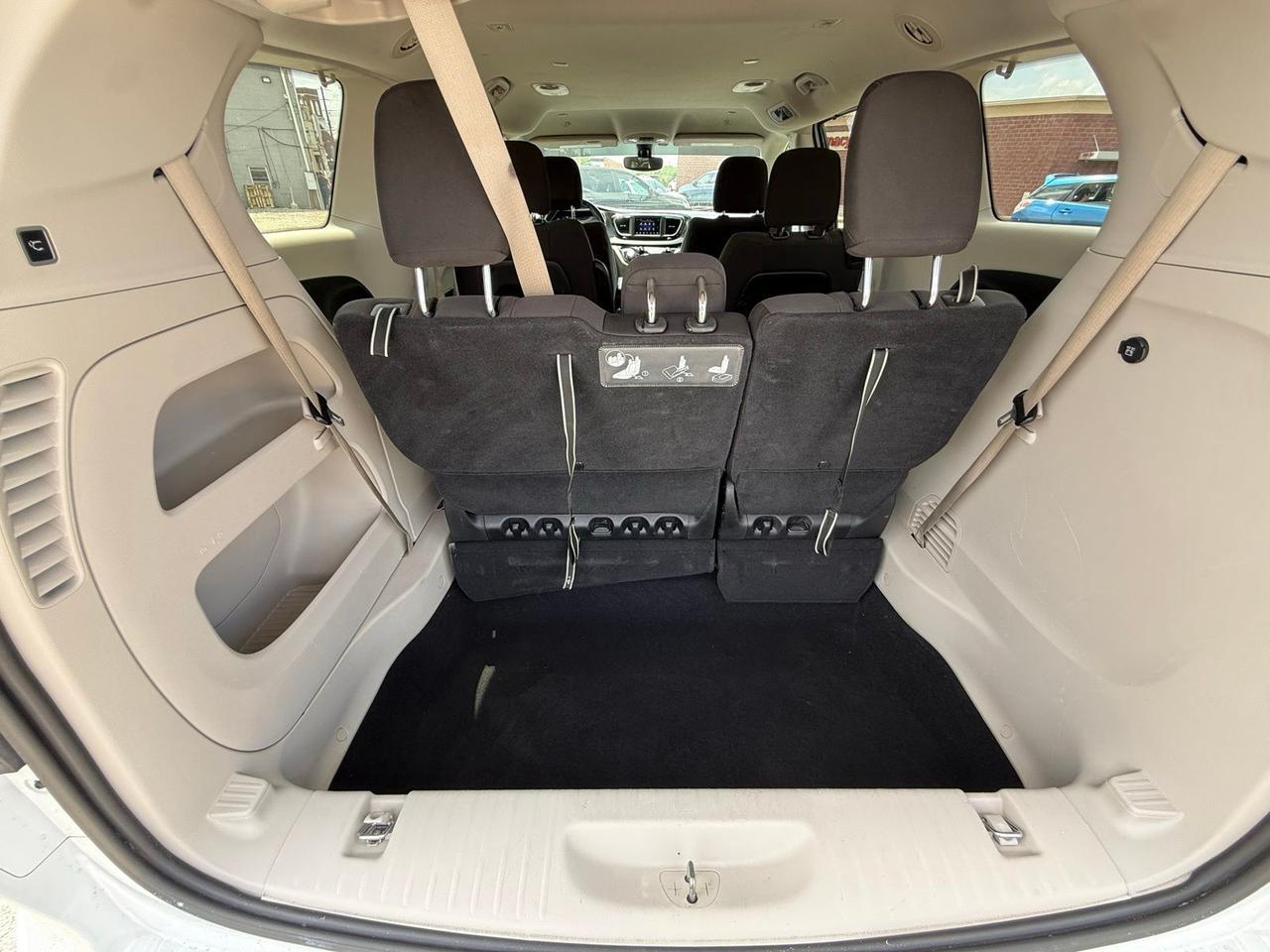 2020 Chrysler Pacifica Touring Crestwood KY