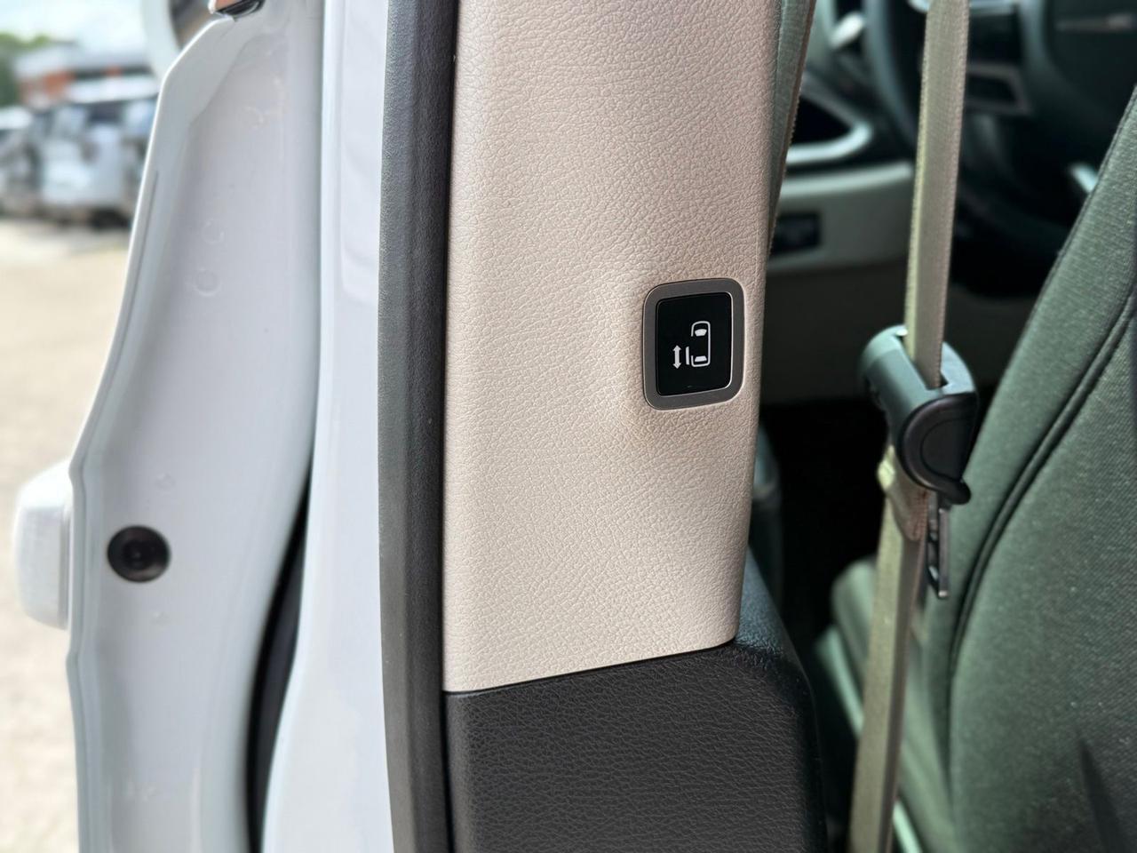 2020 Chrysler Pacifica Touring Crestwood KY