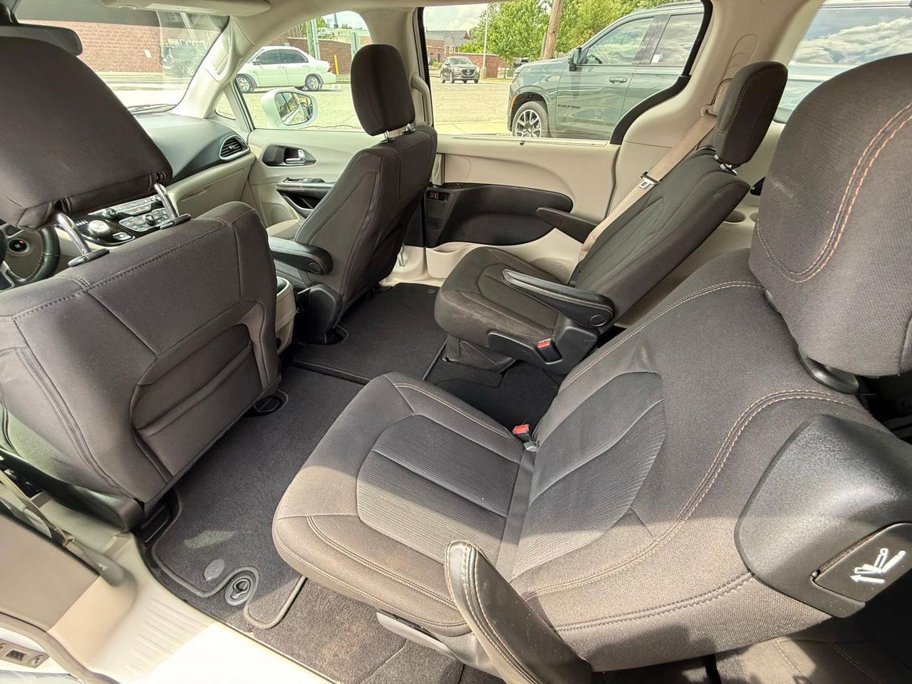 2020 Chrysler Pacifica Touring Crestwood KY