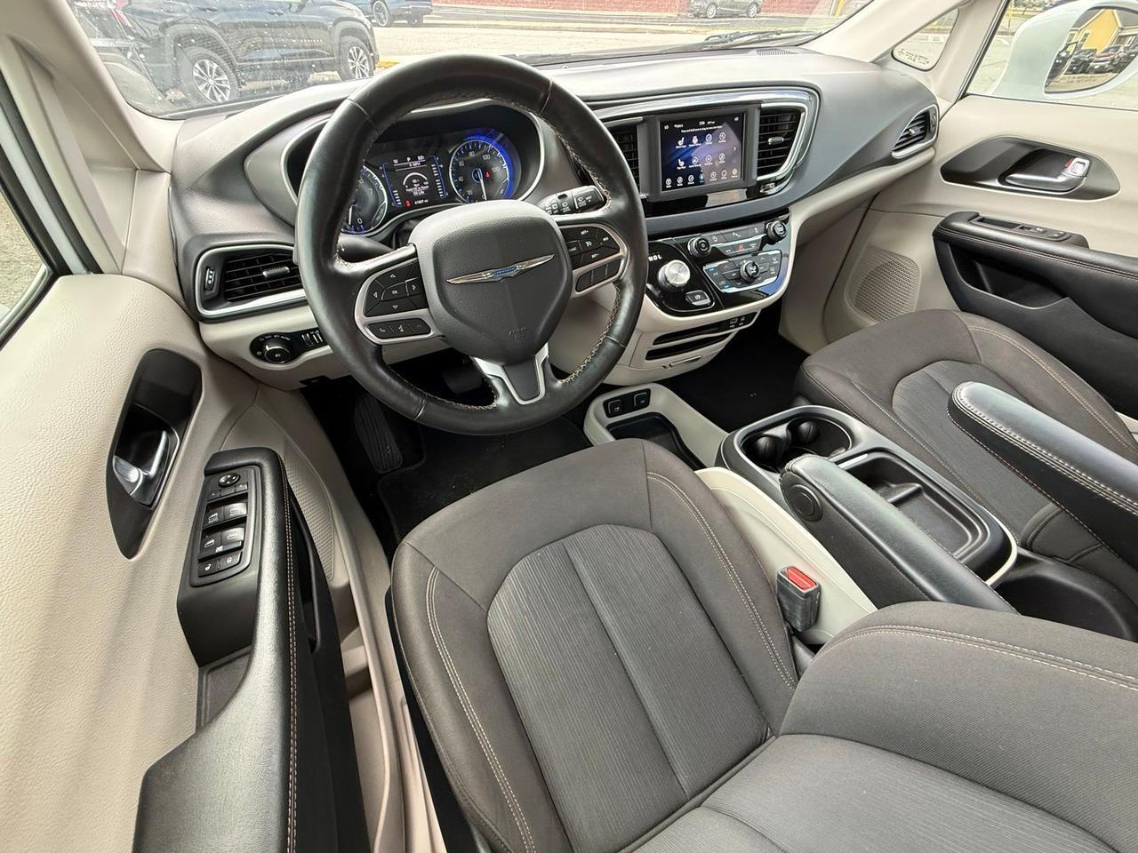 2020 Chrysler Pacifica Touring Crestwood KY