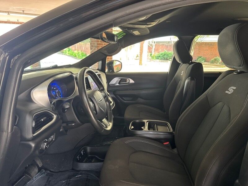 2020 Chrysler Pacifica Touring FWD Arlington VA
