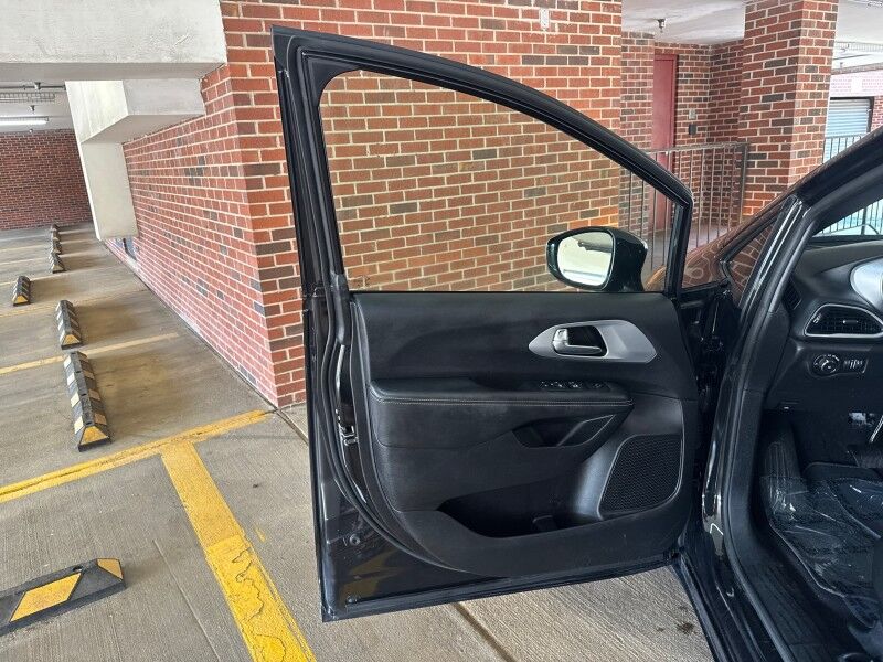 2020 Chrysler Pacifica Touring FWD Arlington VA