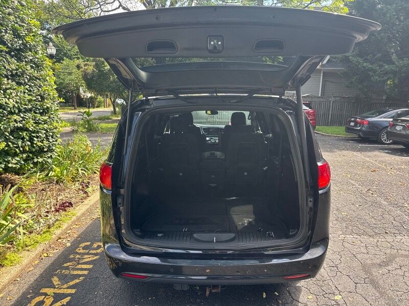 2020 Chrysler Pacifica Touring FWD Arlington VA