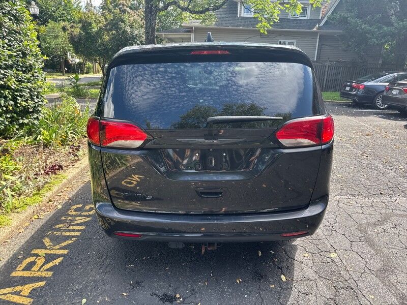 2020 Chrysler Pacifica Touring FWD Arlington VA
