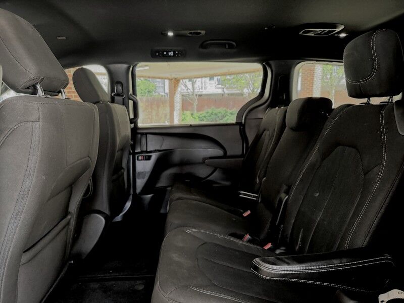 2020 Chrysler Pacifica Touring FWD Arlington VA