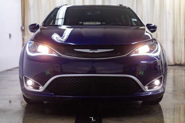 2020 Chrysler Pacifica Touring-L 35th Anniversary Leather DVD BCam Red Deer AB