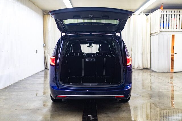 2020 Chrysler Pacifica Touring-L 35th Anniversary Leather DVD BCam Red Deer AB