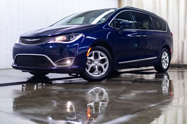 2020 Chrysler Pacifica Touring-L 35th Anniversary Leather DVD BCam Red Deer AB