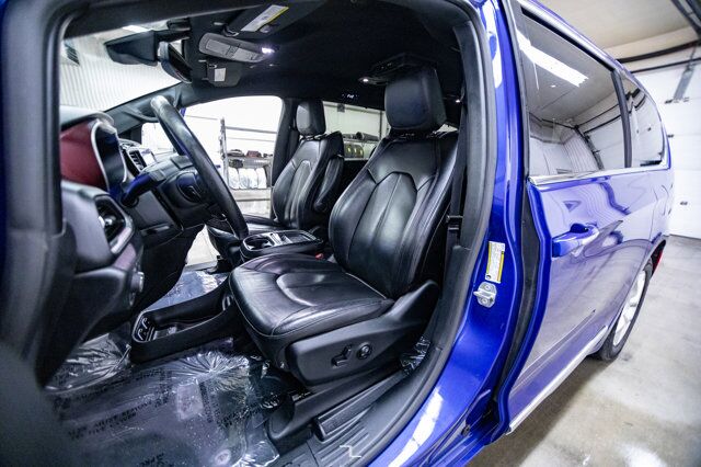 2020 Chrysler Pacifica Touring-L 35th Anniversary Leather Nav DVD BCam Red Deer AB