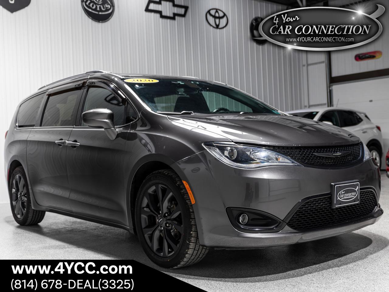 2020 Chrysler Pacifica Touring L 7-Passenger TV-DVD