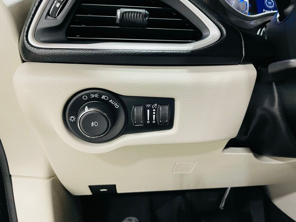2020 Chrysler Pacifica Touring L Jersey City NJ