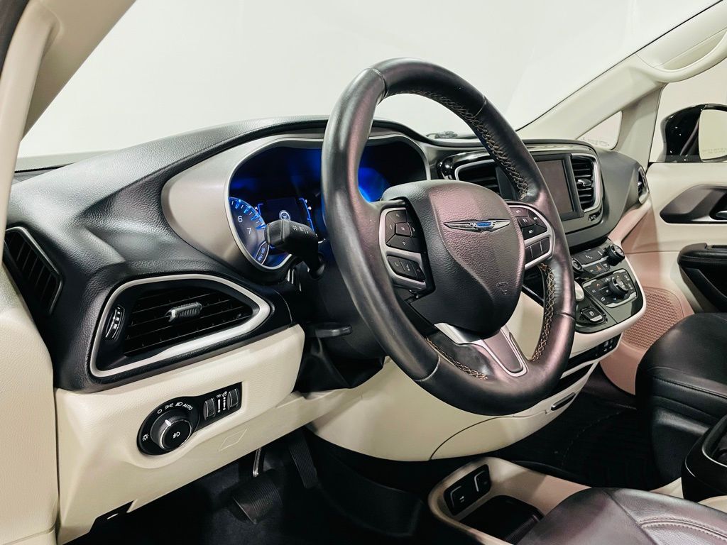 2020 Chrysler Pacifica Touring L Jersey City NJ