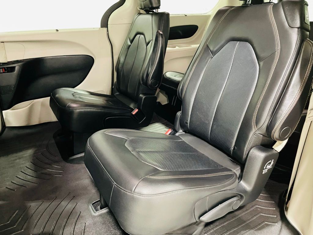 2020 Chrysler Pacifica Touring L Jersey City NJ