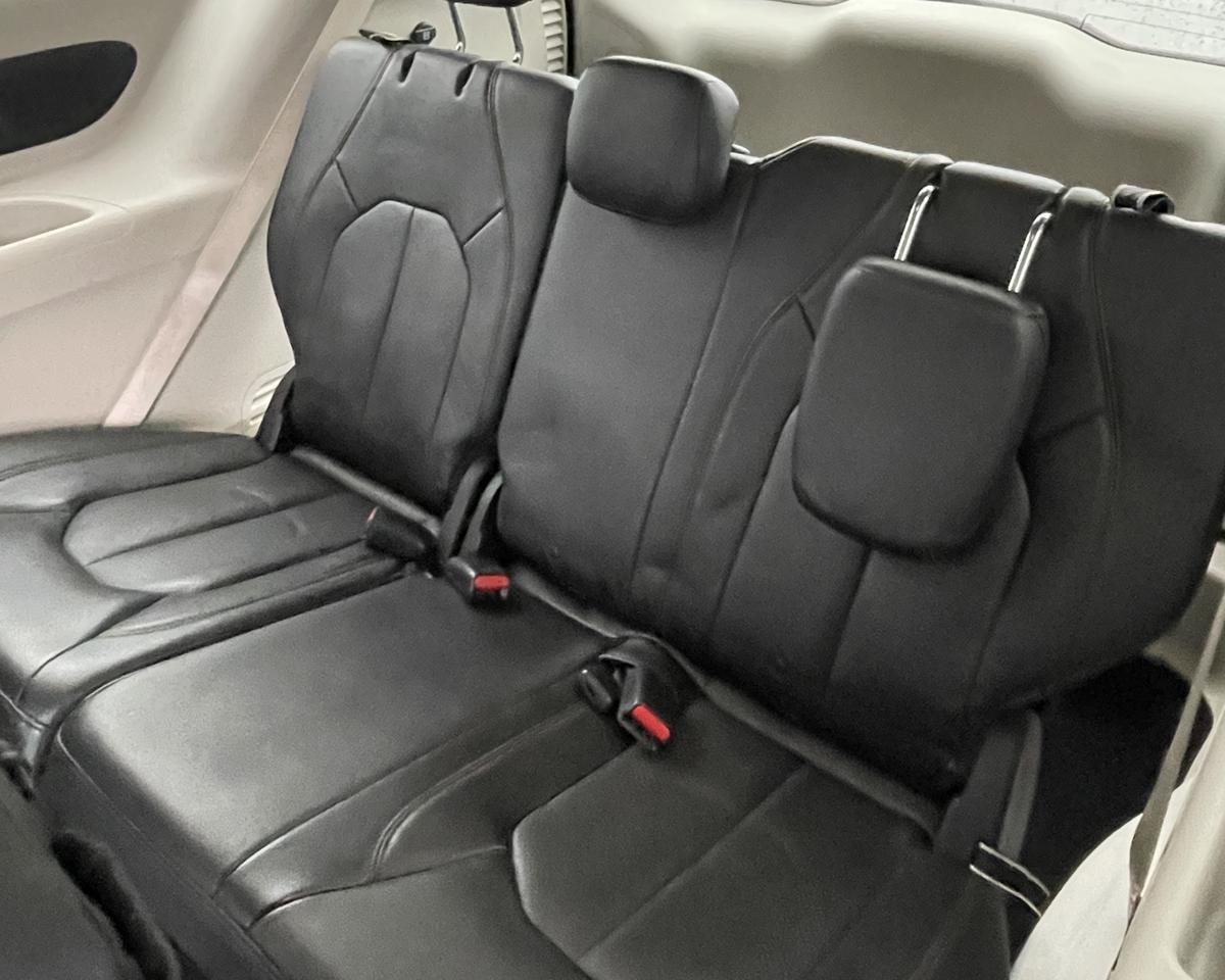 2020 Chrysler Pacifica Touring L Minivan 4D Port Orchard WA