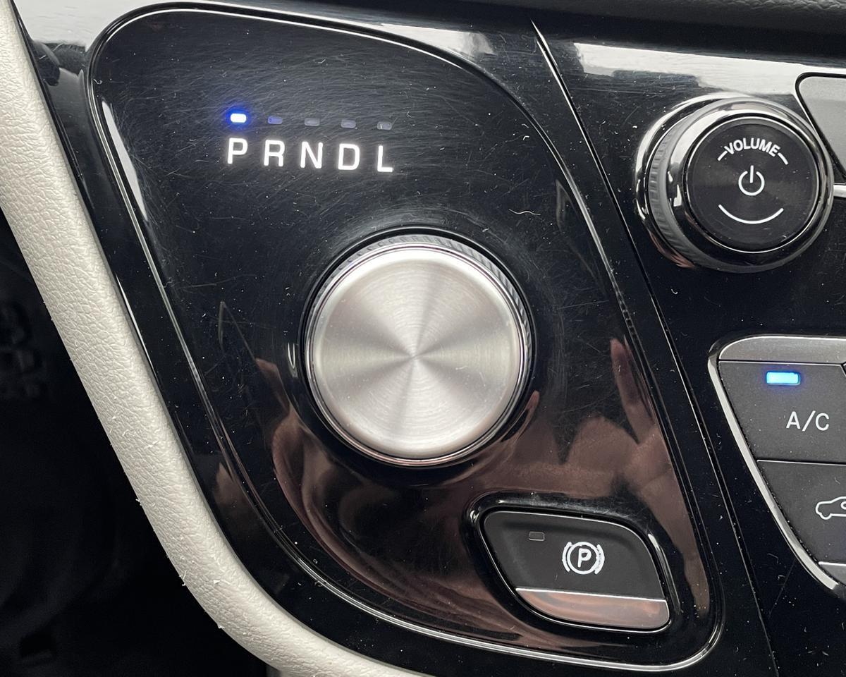 2020 Chrysler Pacifica Touring L Minivan 4D Port Orchard WA