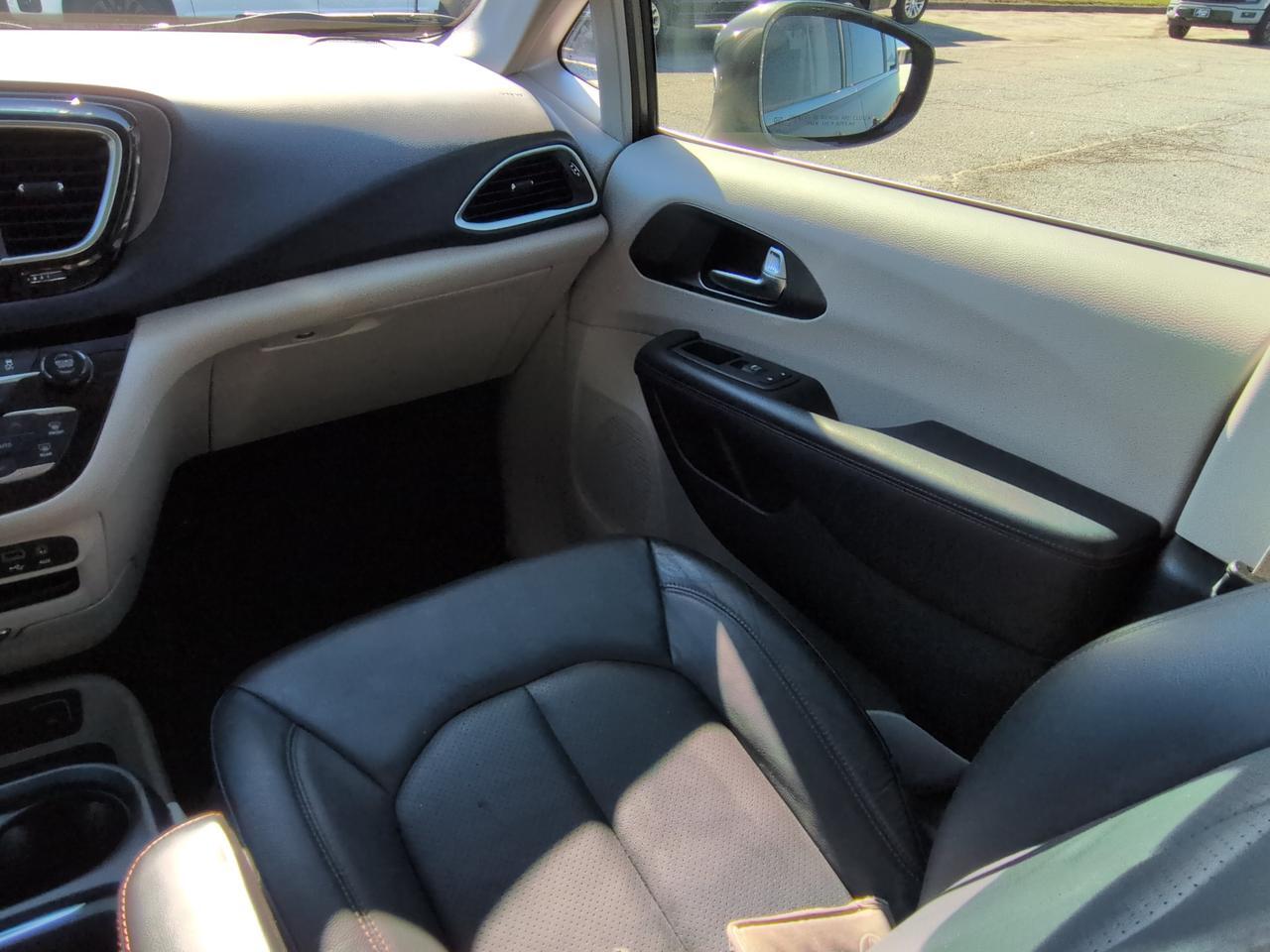2020 Chrysler Pacifica Touring L Appleton WI