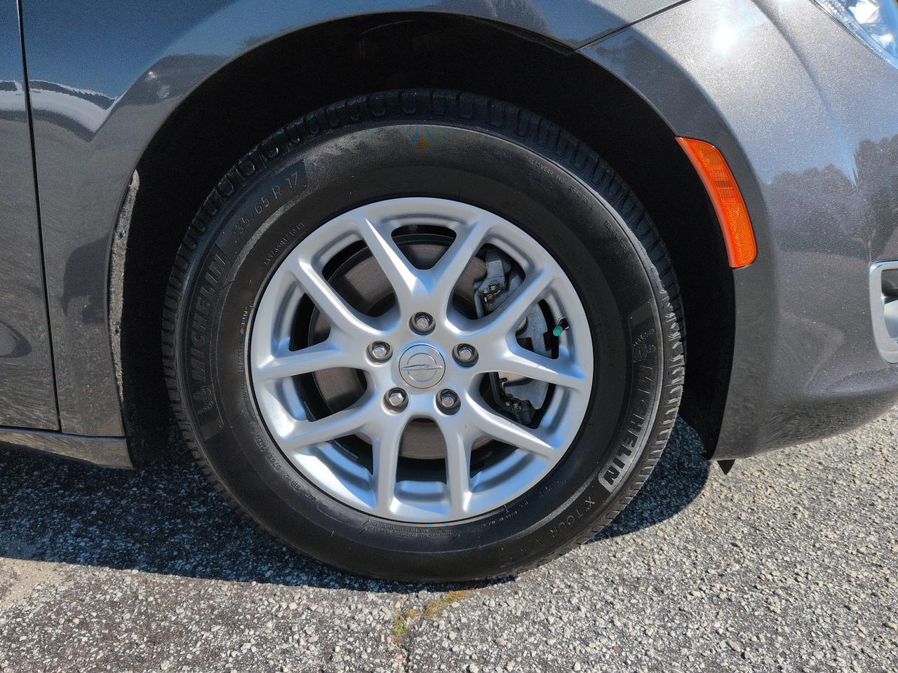 2020 Chrysler Pacifica Touring L Appleton WI