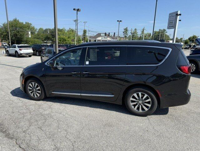 2020 Chrysler Pacifica Touring L Plus Crestwood KY