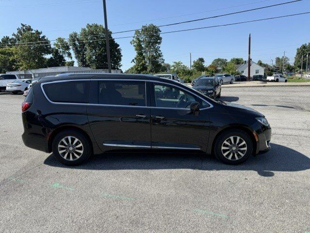 2020 Chrysler Pacifica Touring L Plus Crestwood KY