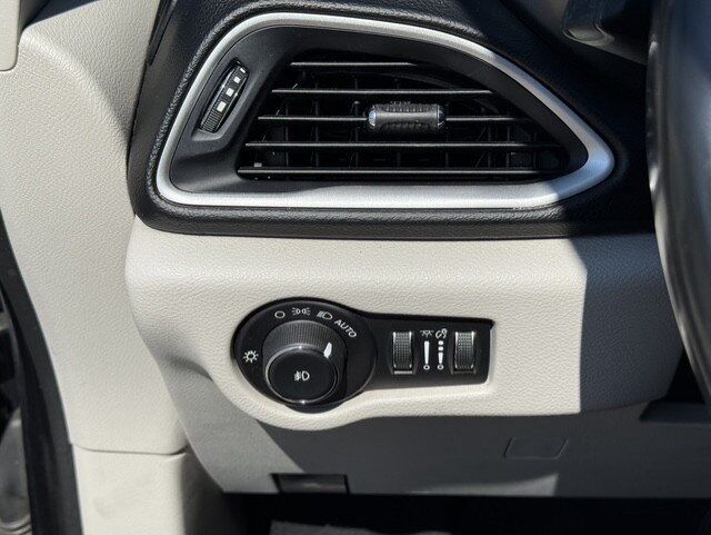2020 Chrysler Pacifica Touring L Plus Crestwood KY
