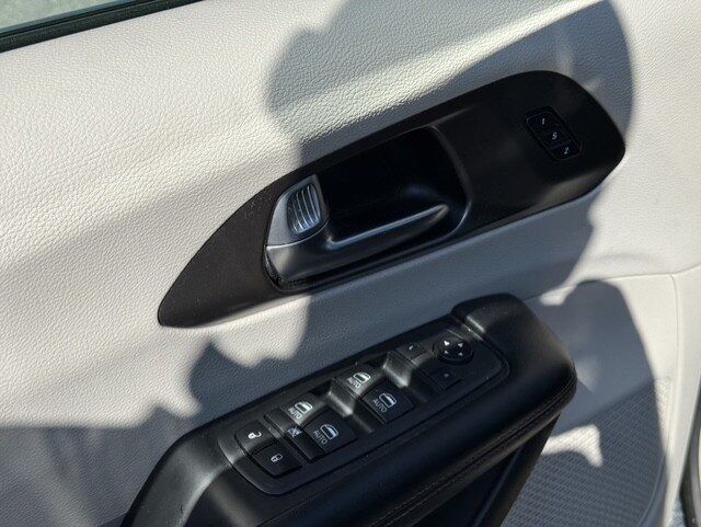 2020 Chrysler Pacifica Touring L Plus Crestwood KY