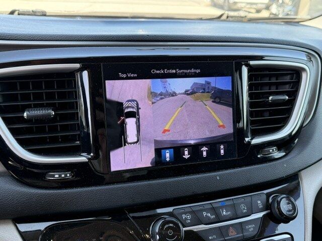 2020 Chrysler Pacifica Touring L Plus Crestwood KY