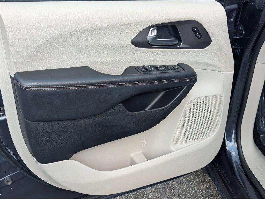 2020 Chrysler Pacifica Touring L Plus Kennesaw GA