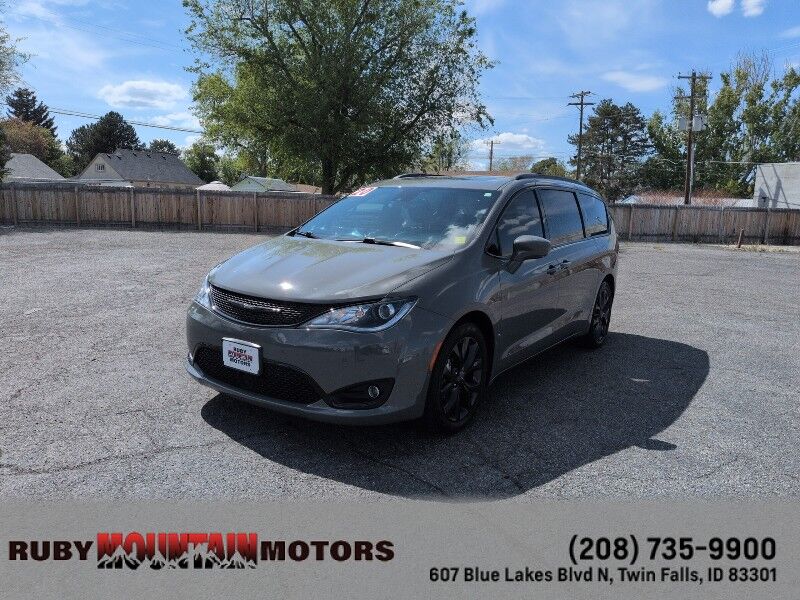 2020 Chrysler Pacifica Touring L Plus