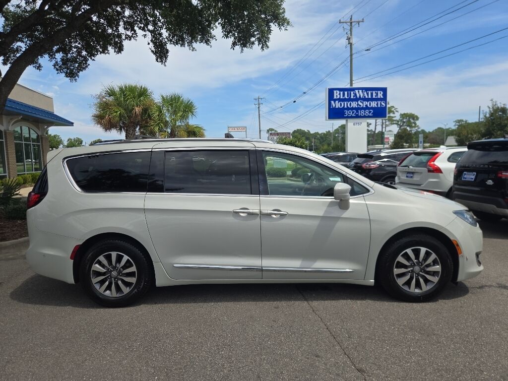 2020 Chrysler Pacifica Touring L Plus