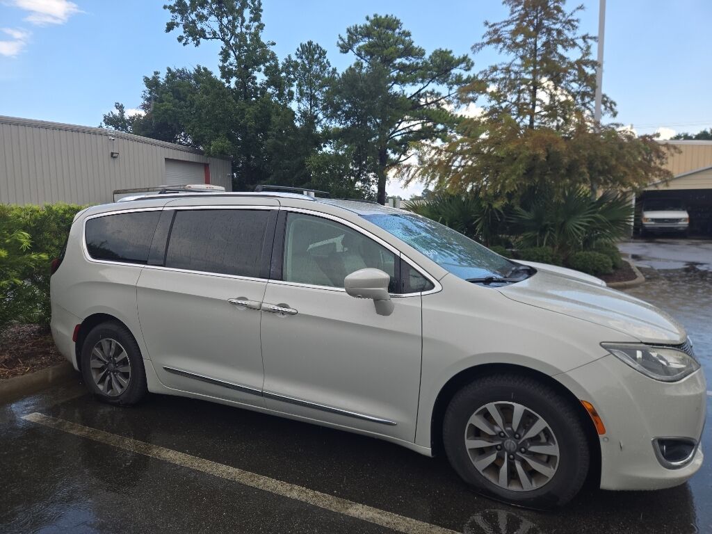 2020 Chrysler Pacifica Touring L Plus