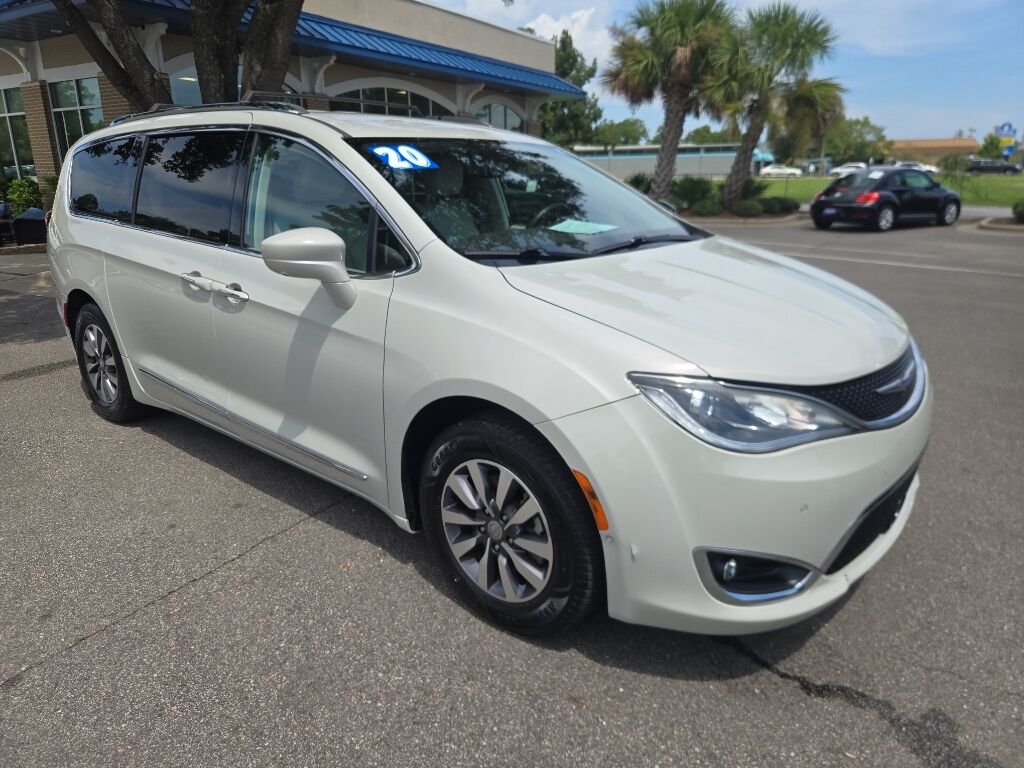 2020 Chrysler Pacifica Touring L Plus