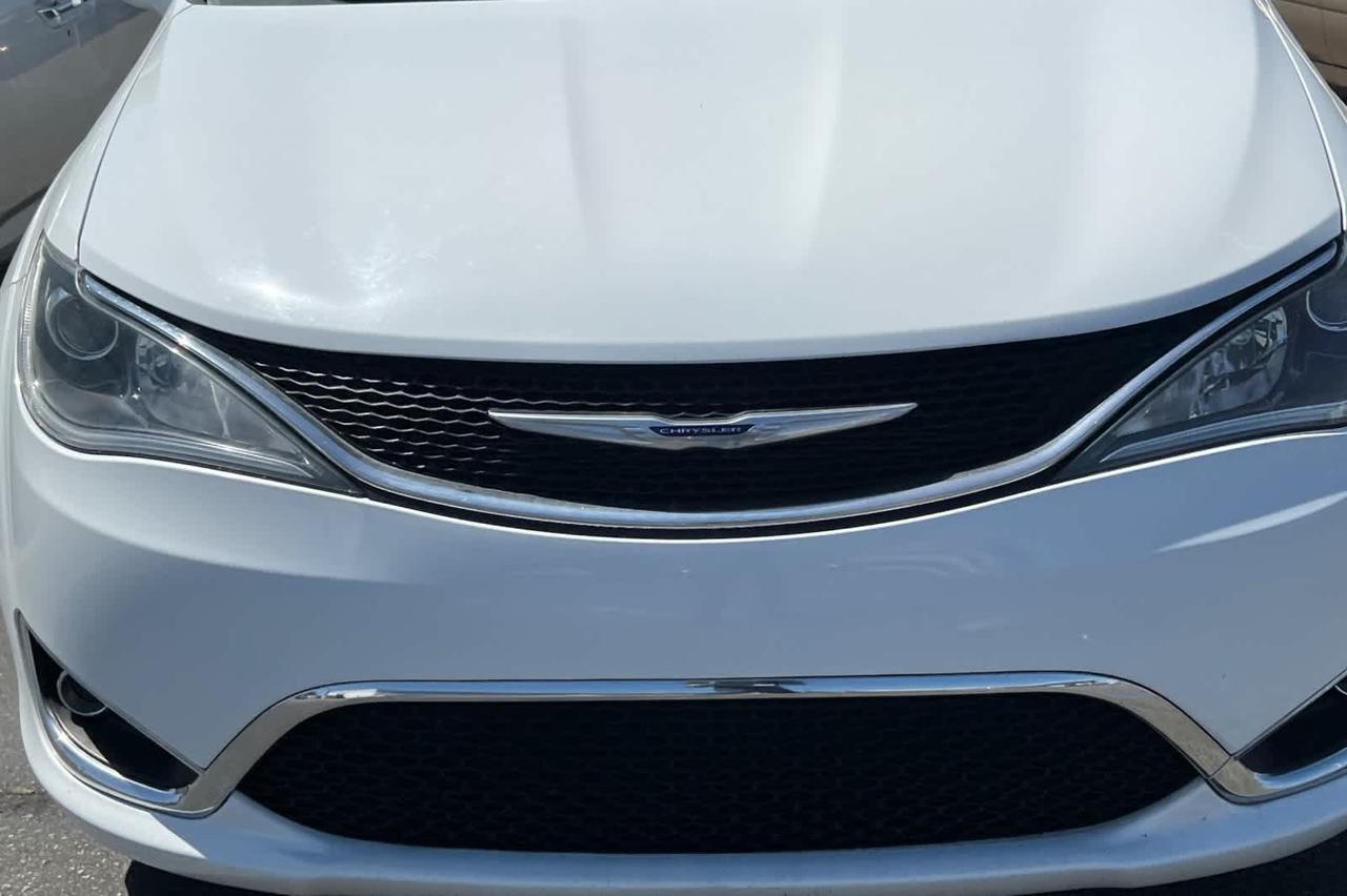 2020 Chrysler Pacifica Touring L Roseville CA