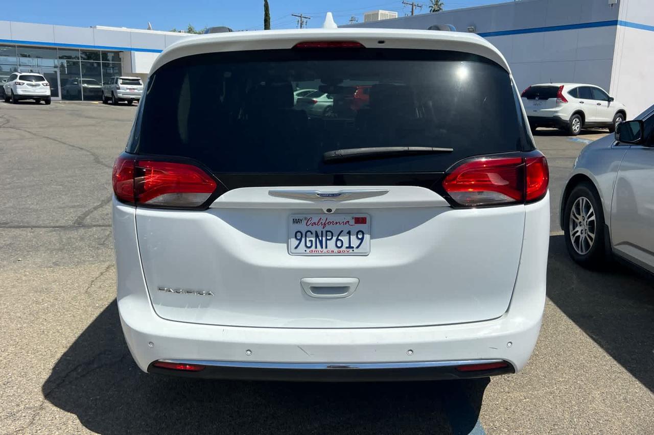 2020 Chrysler Pacifica Touring L Roseville CA