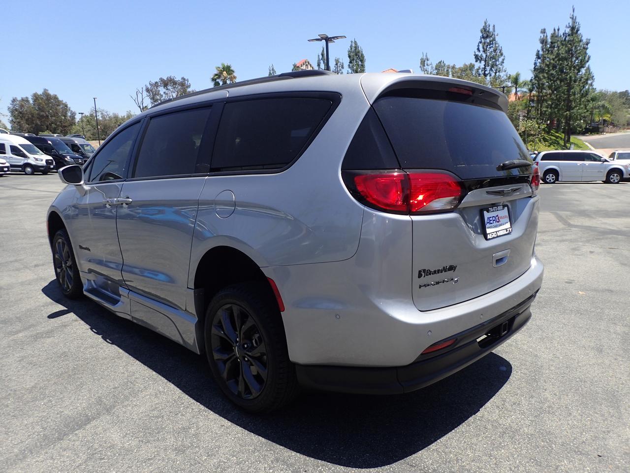 2020 Chrysler Pacifica Touring L-S Anaheim CA