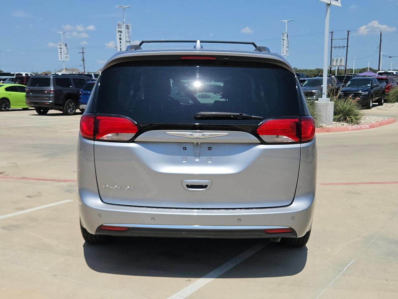 2020 Chrysler Pacifica Touring L Castroville TX