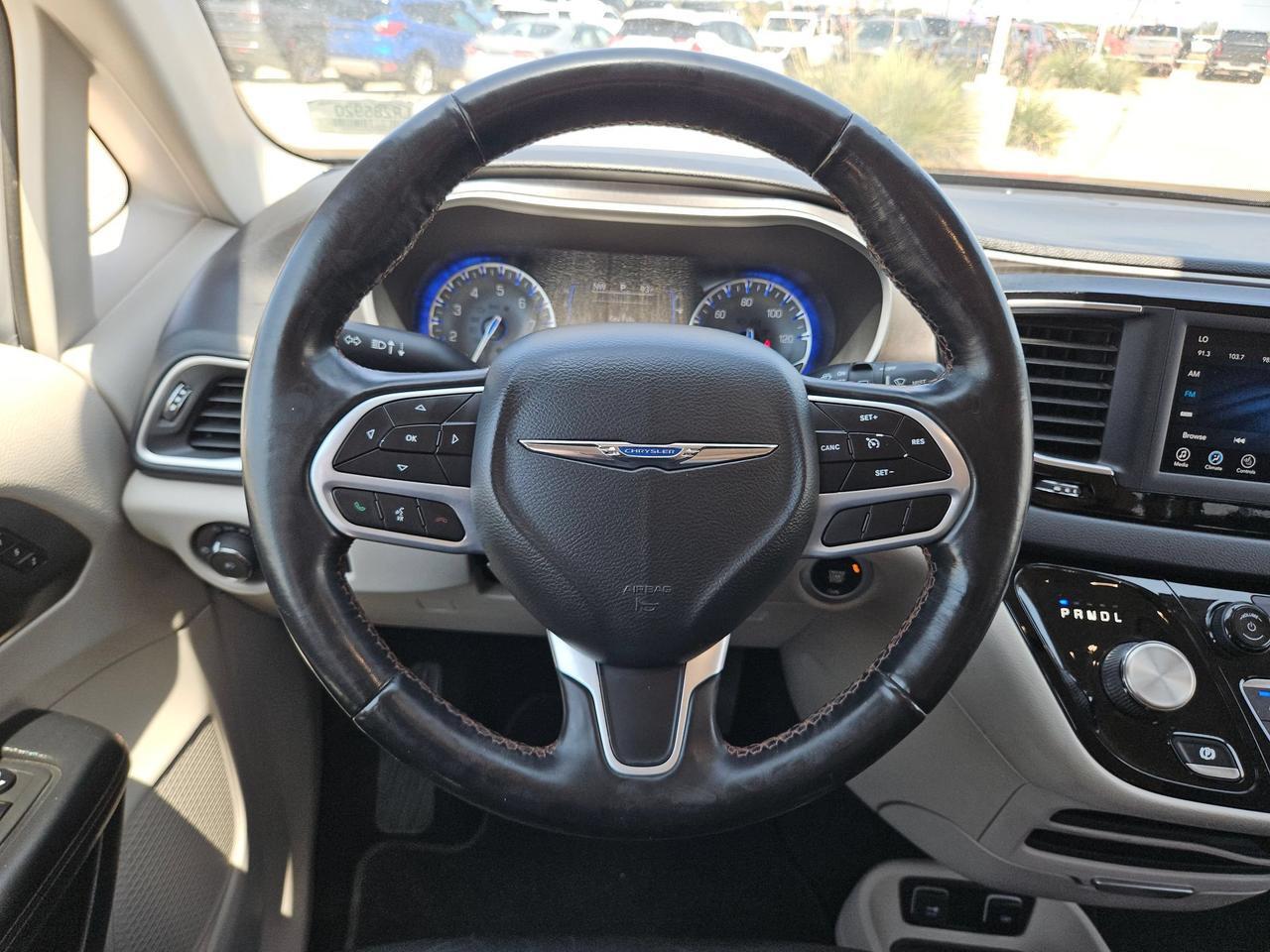 2020 Chrysler Pacifica Touring L Castroville TX