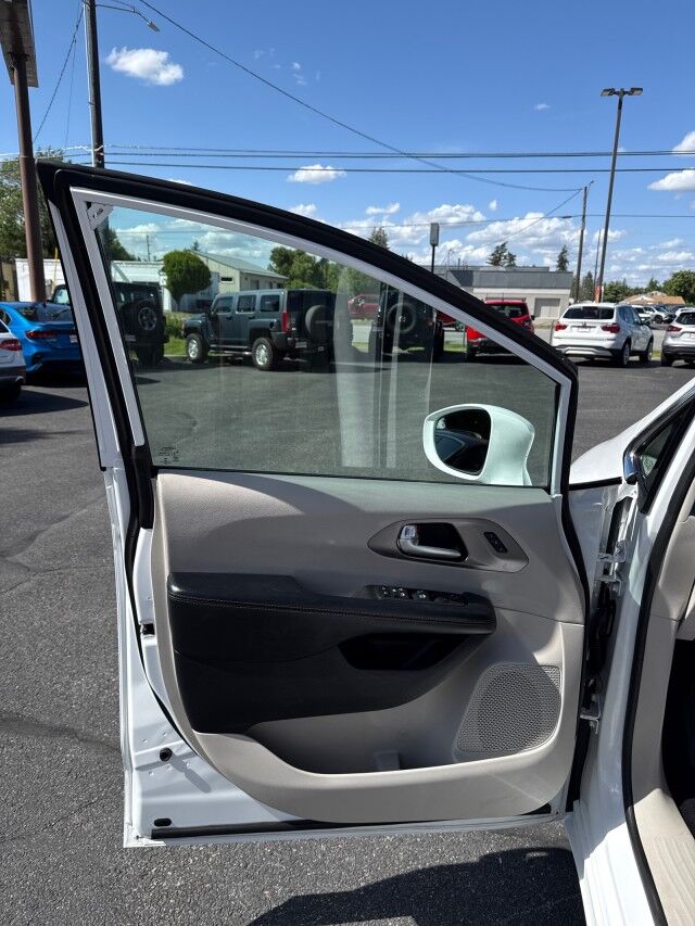 2020 Chrysler Pacifica Touring L Spokane Valley WA