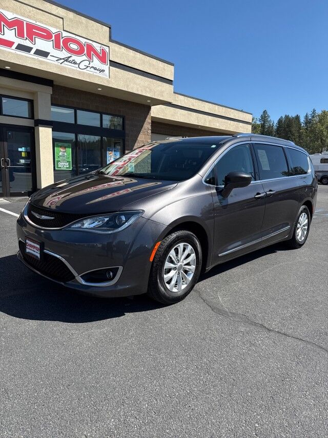 2020 Chrysler Pacifica Touring L