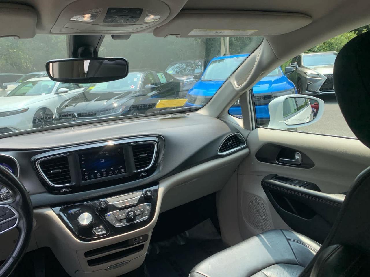 2020 Chrysler Pacifica Touring L Dartmouth MA