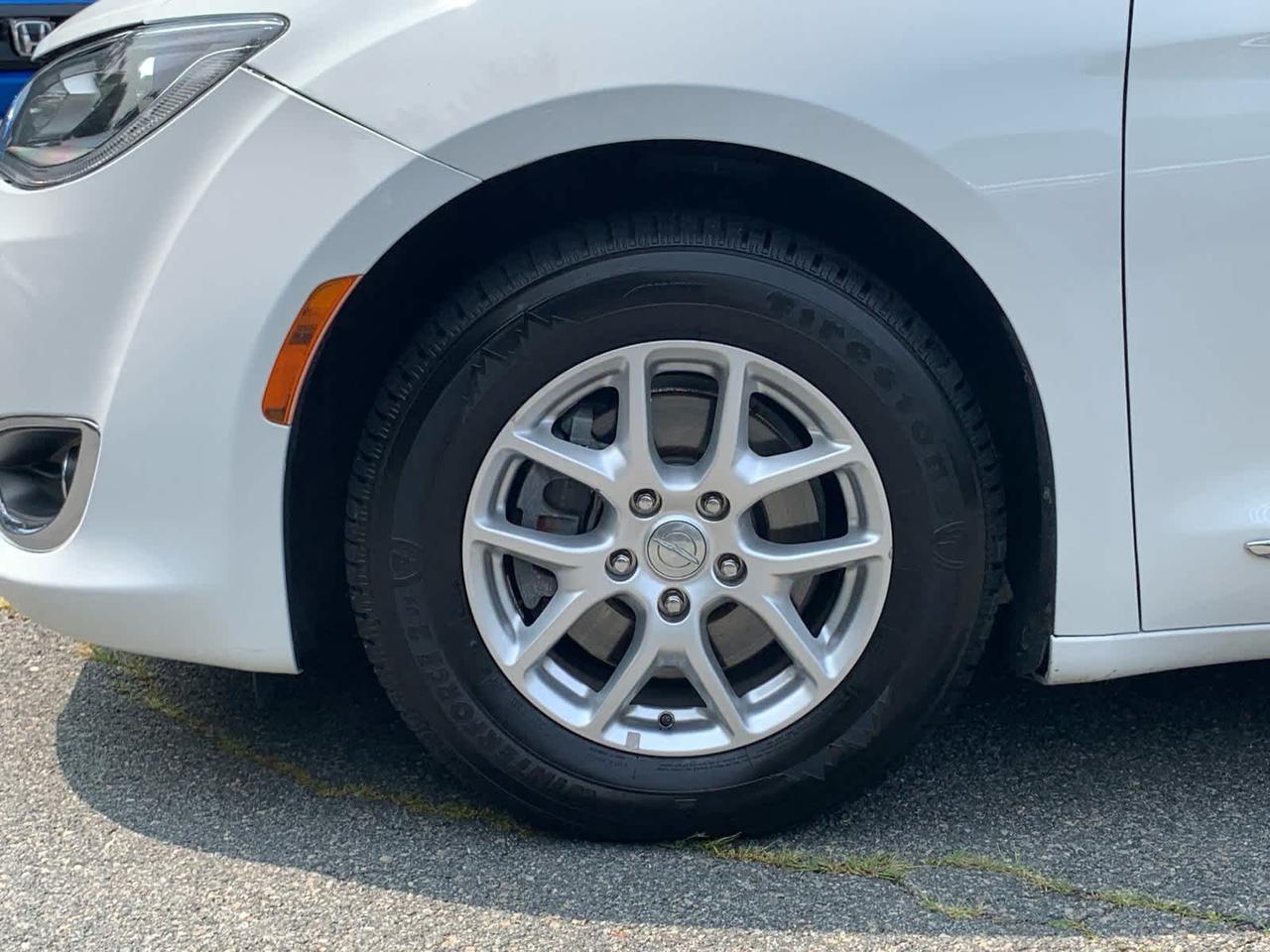2020 Chrysler Pacifica Touring L Dartmouth MA