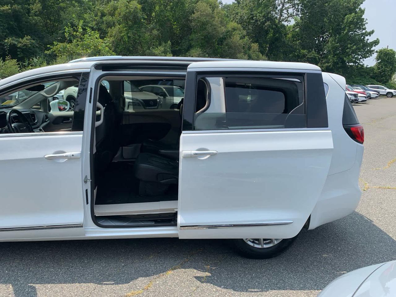 2020 Chrysler Pacifica Touring L Dartmouth MA