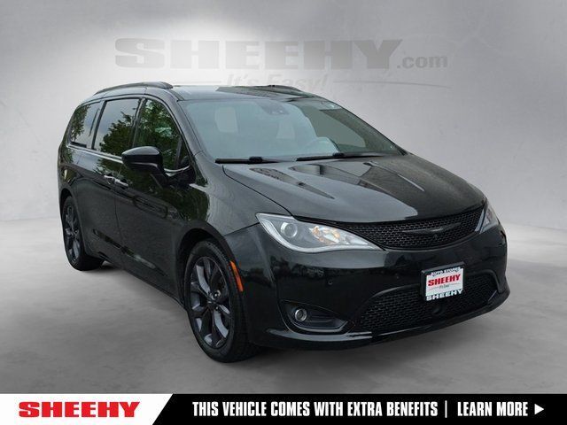 2020 Chrysler Pacifica Touring L