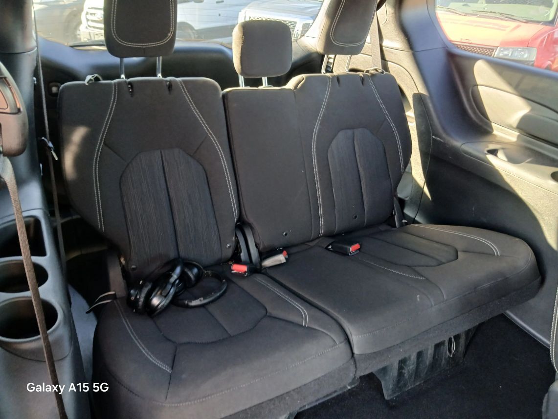 2020 Chrysler Pacifica Touring Minivan 4D Maitland FL