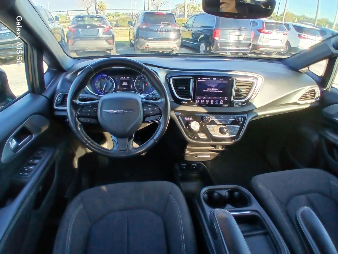 2020 Chrysler Pacifica Touring Minivan 4D Maitland FL