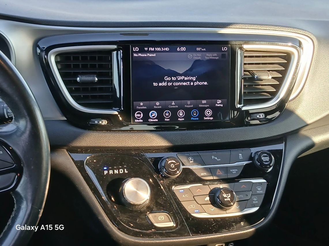 2020 Chrysler Pacifica Touring Minivan 4D Maitland FL