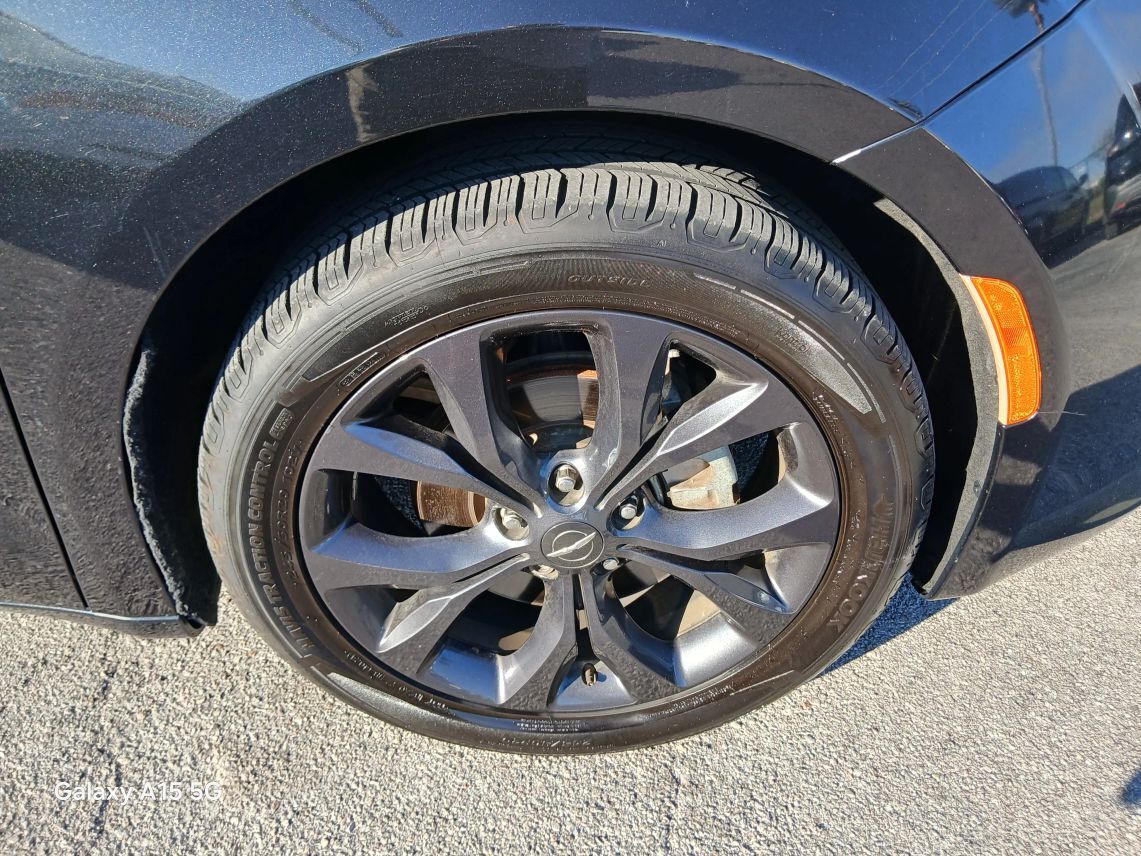 2020 Chrysler Pacifica Touring Minivan 4D Maitland FL