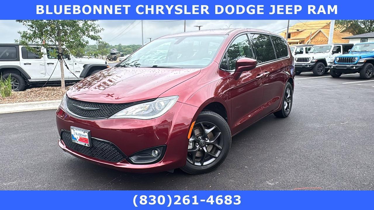 2020 Chrysler Pacifica Touring