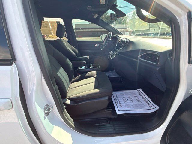 2020 Chrysler Pacifica Touring Carbondale IL